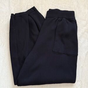 Black Narrow Lantern Jogger Style Pants Size M